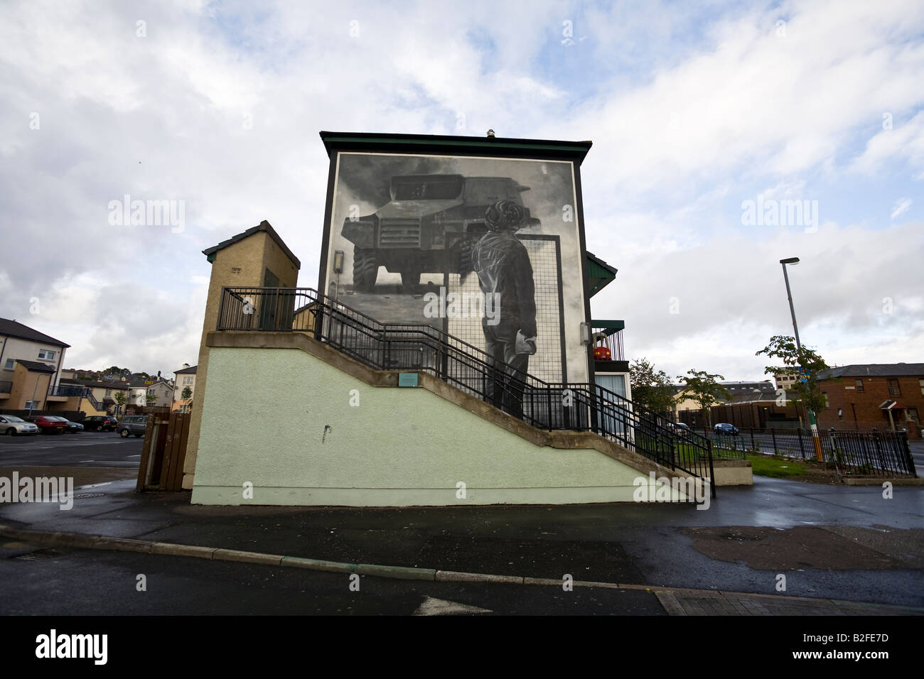 La matinée du dimanche, les émeutiers murale, par les artistes Bogside, Bogside, Derry, Irlande du Nord Banque D'Images