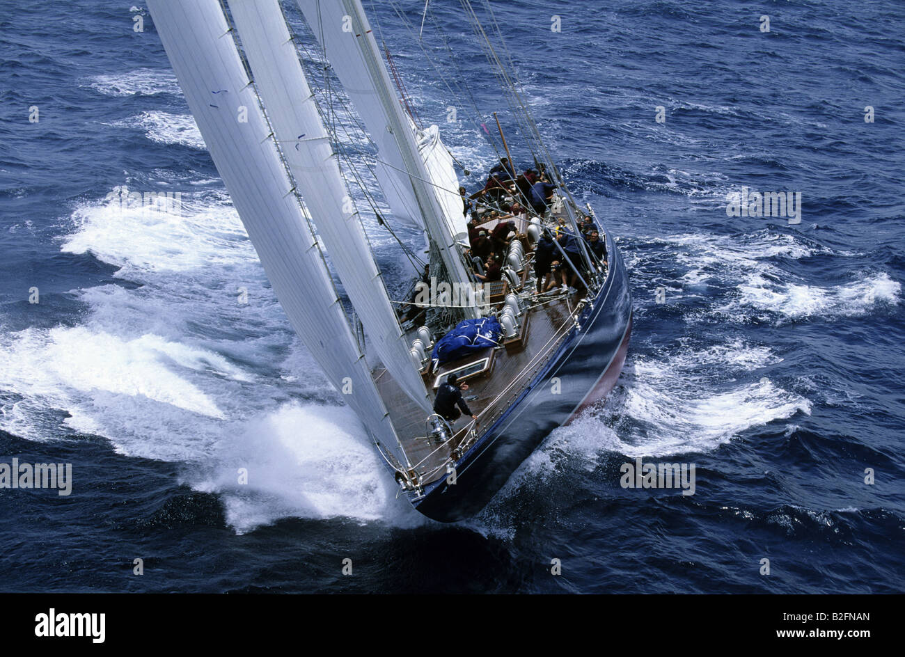 Classic yacht à voile à la classe J Banque D'Images