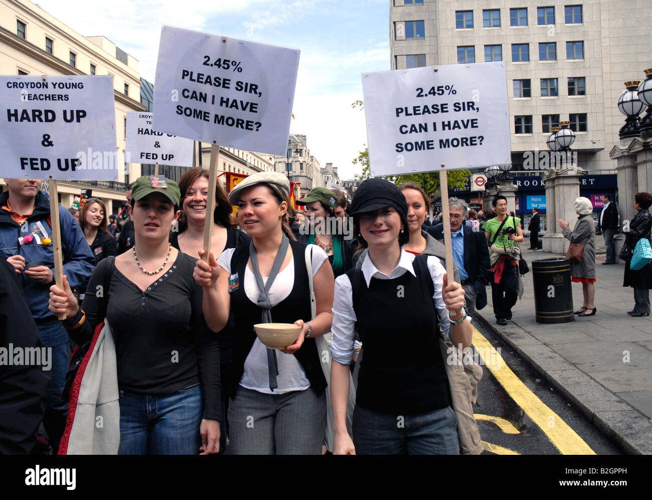 Grève des enseignants et démonstration sur la rémunération équitable mars à Londres en avril 2008. Banque D'Images