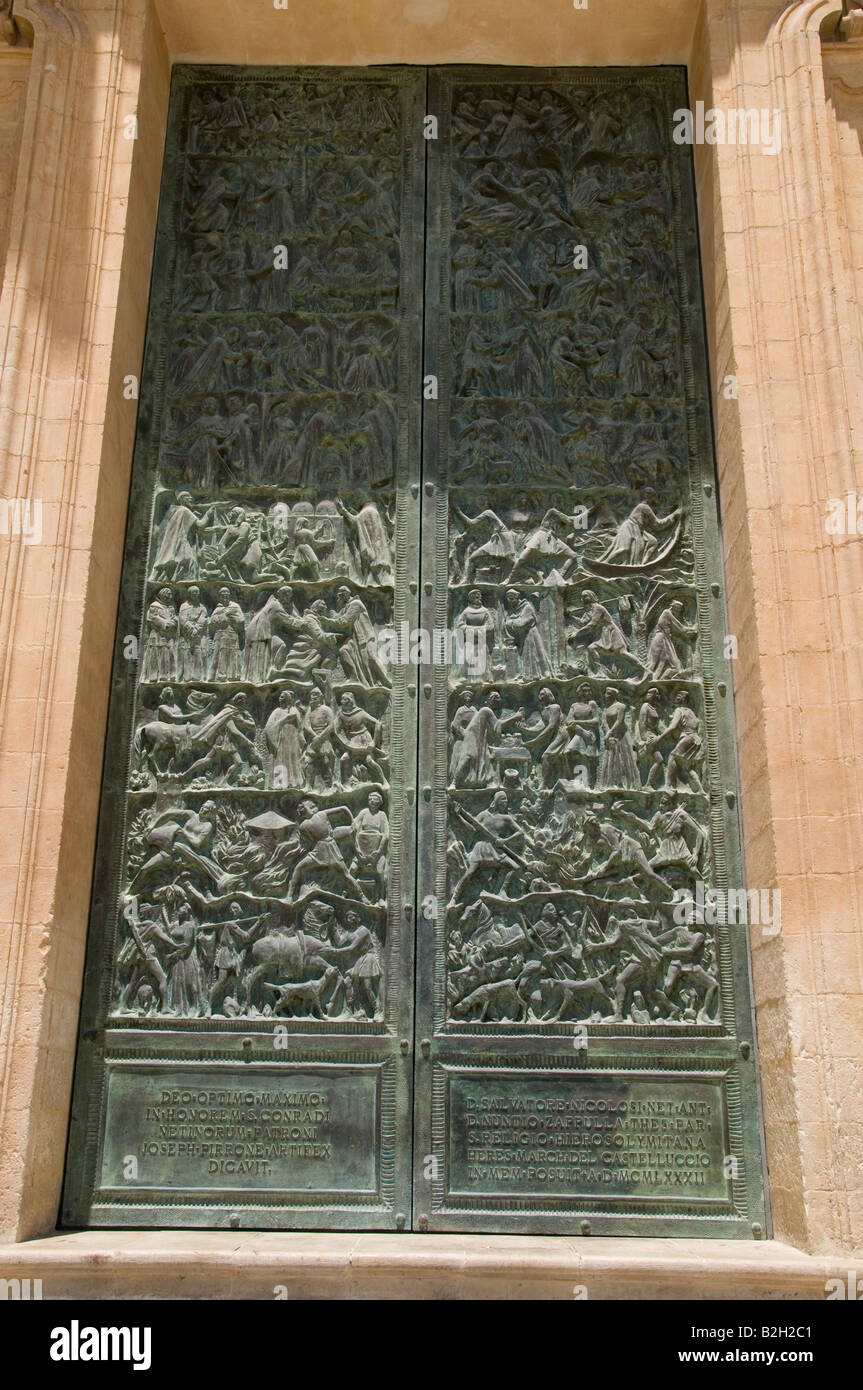 La Cathédrale San Nicola's,Porte,Noto en Sicile, Italie Banque D'Images