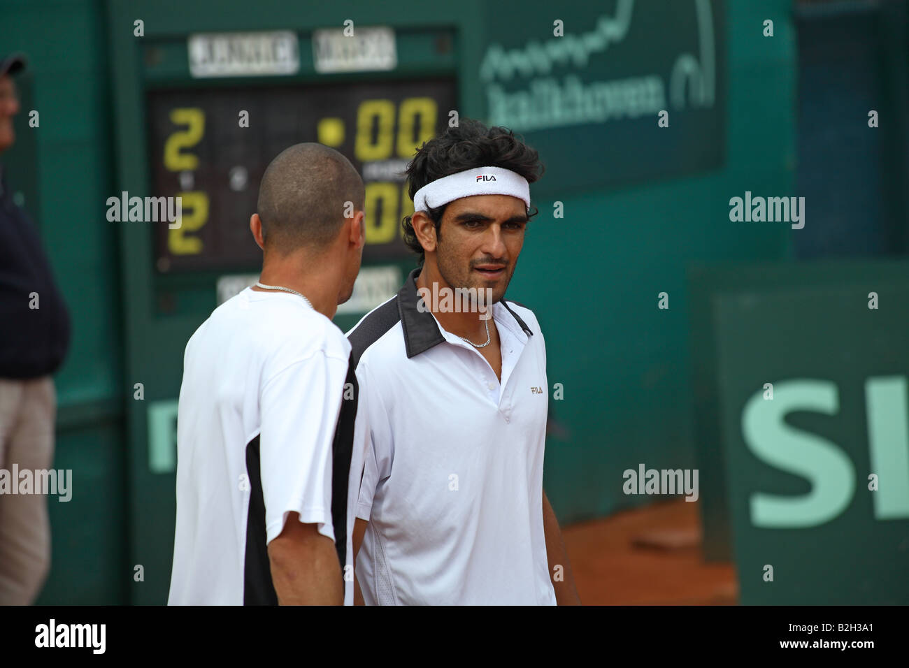 Les joueurs de tennis Philipp Marx et Rameez Junaid au Siemens Open 2008 double demi-finale Banque D'Images