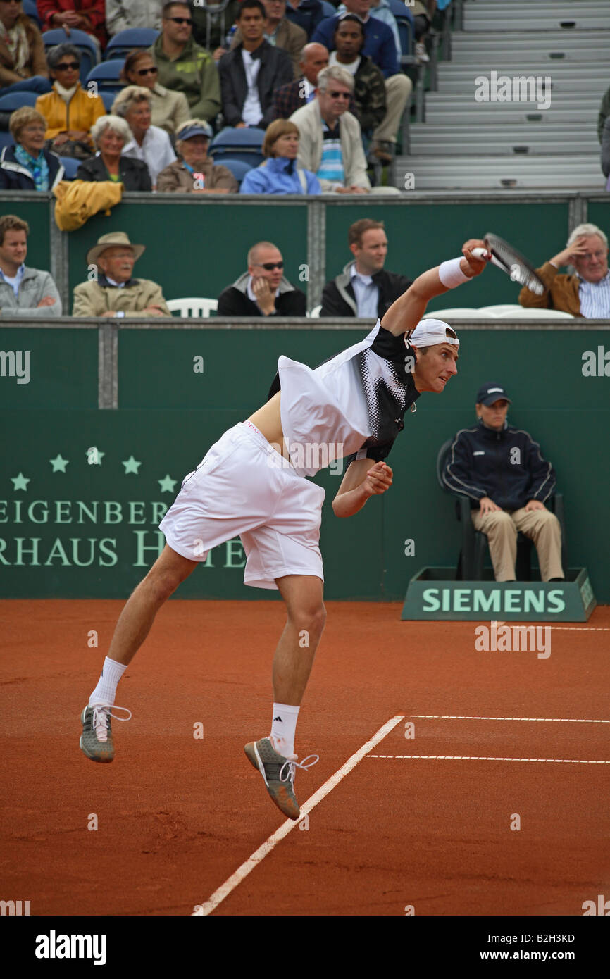 Tennis player Thiemo De Bakker servant à l'ouvrir Siemens 2008 demi-finale Banque D'Images