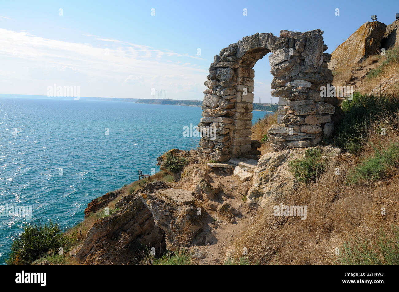 La pierre ancienne porte de la mer à cap Kaliakra en Bulgarie Banque D'Images