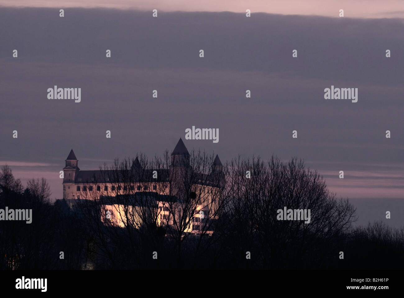 Le château de Bratislava à l'aube, Bratislava, Slovaquie Banque D'Images