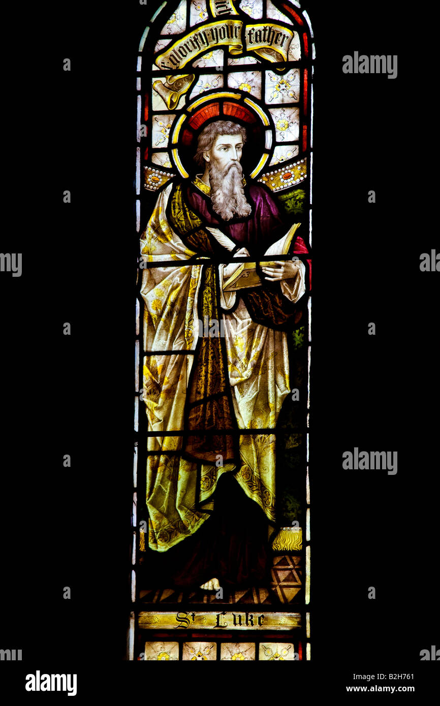 Vitraux de l'église paroissiale Saint Luc Trellech Wales UK Banque D'Images