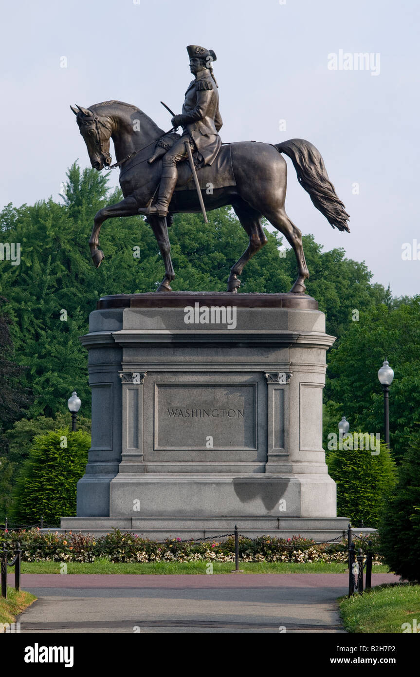 Statue de George Washington dans les jardins publics de Boston MA Banque D'Images