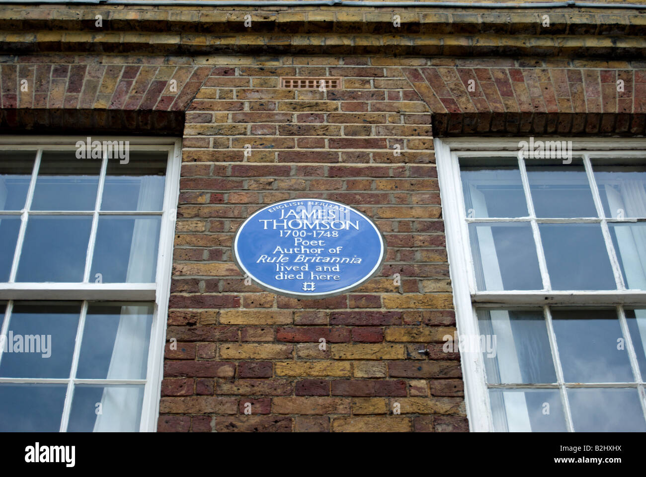 English Heritage blue plaque marquant une ancienne maison de James Thomson, auteur des paroles de la chanson patriotique, Rule Britannia Banque D'Images