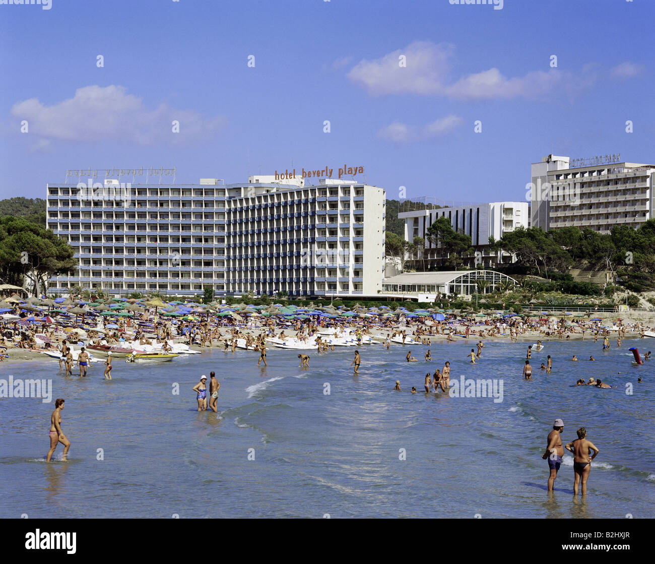 Géographie / voyages, Espagne, Iles Baléares, Majorque, Santa Ponsa, plage, Hôtel Beverly Playa, gratte-ciel, mer, tourisme, vacances, vacances, vacances, voyage, tourisme de masse, vacances, vacances, vacances, voyage, Banque D'Images