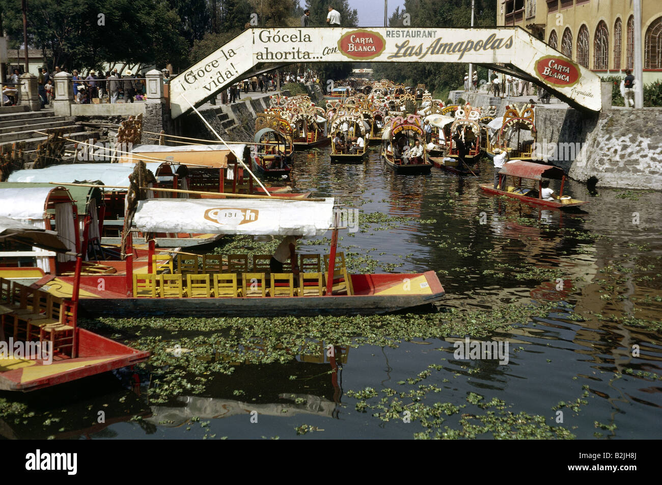 Géographie / voyages, Mexique, Mexico, 'Floating Gardens' de Xochimilco, bateaux sur canal, 1964, Banque D'Images