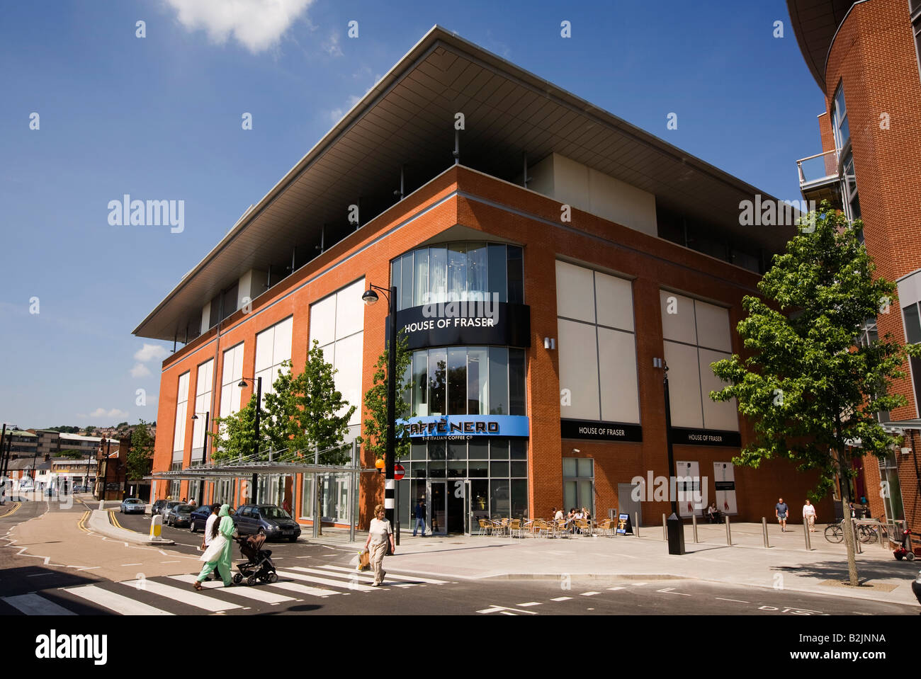 High Wycombe Buckinghamshire UK Lilys réaménagement du centre ville à pied Banque D'Images