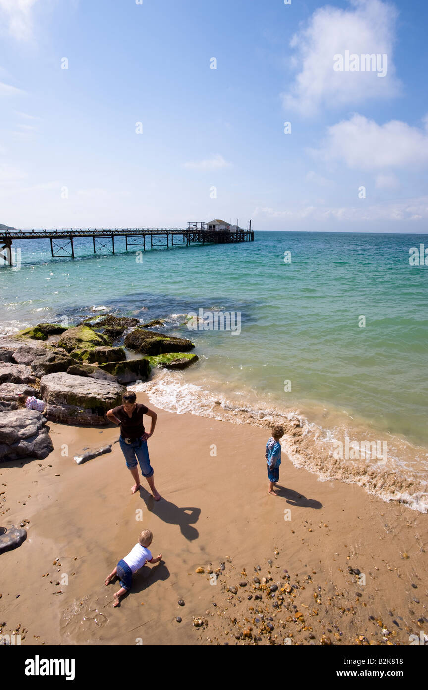 Totland Bay Waterfront dans Île de Wight, Royaume-Uni Banque D'Images