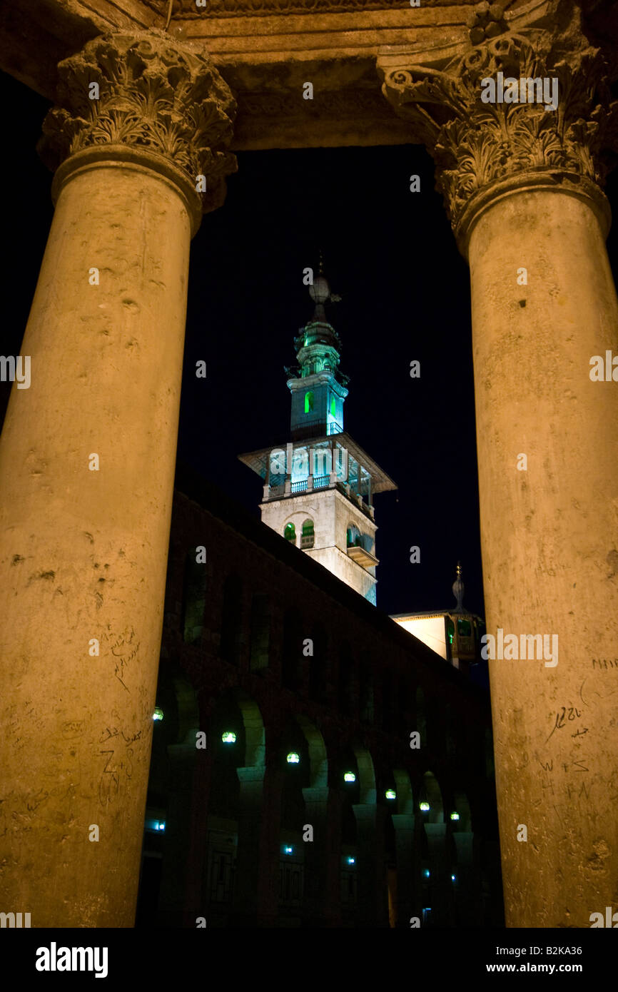 Nuit et Minaret de la fiancée à la mosquée des Omeyyades à Damas, Syrie Banque D'Images