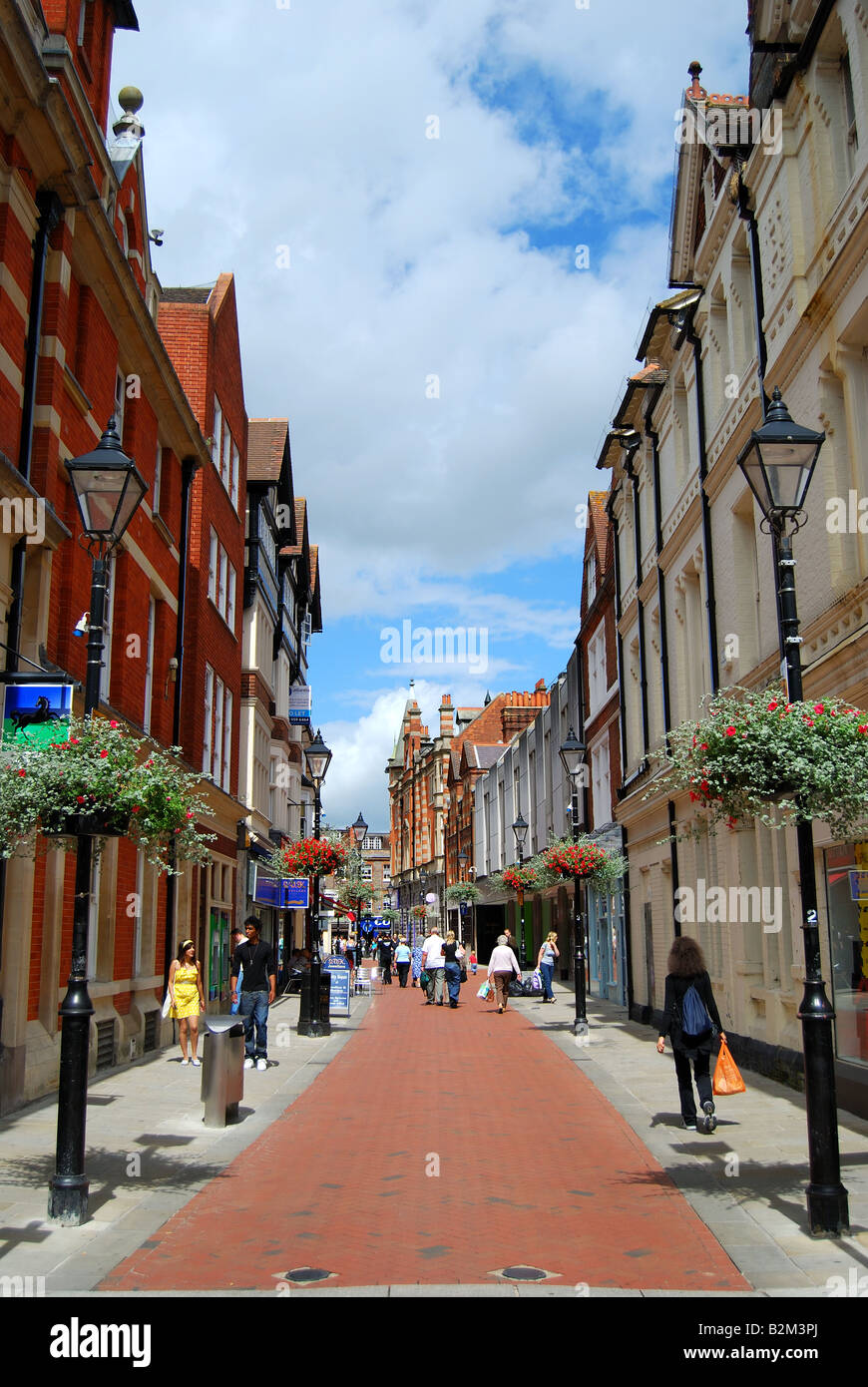 Cross Street, Reading, Berkshire, Angleterre. United Kingdom Banque D'Images