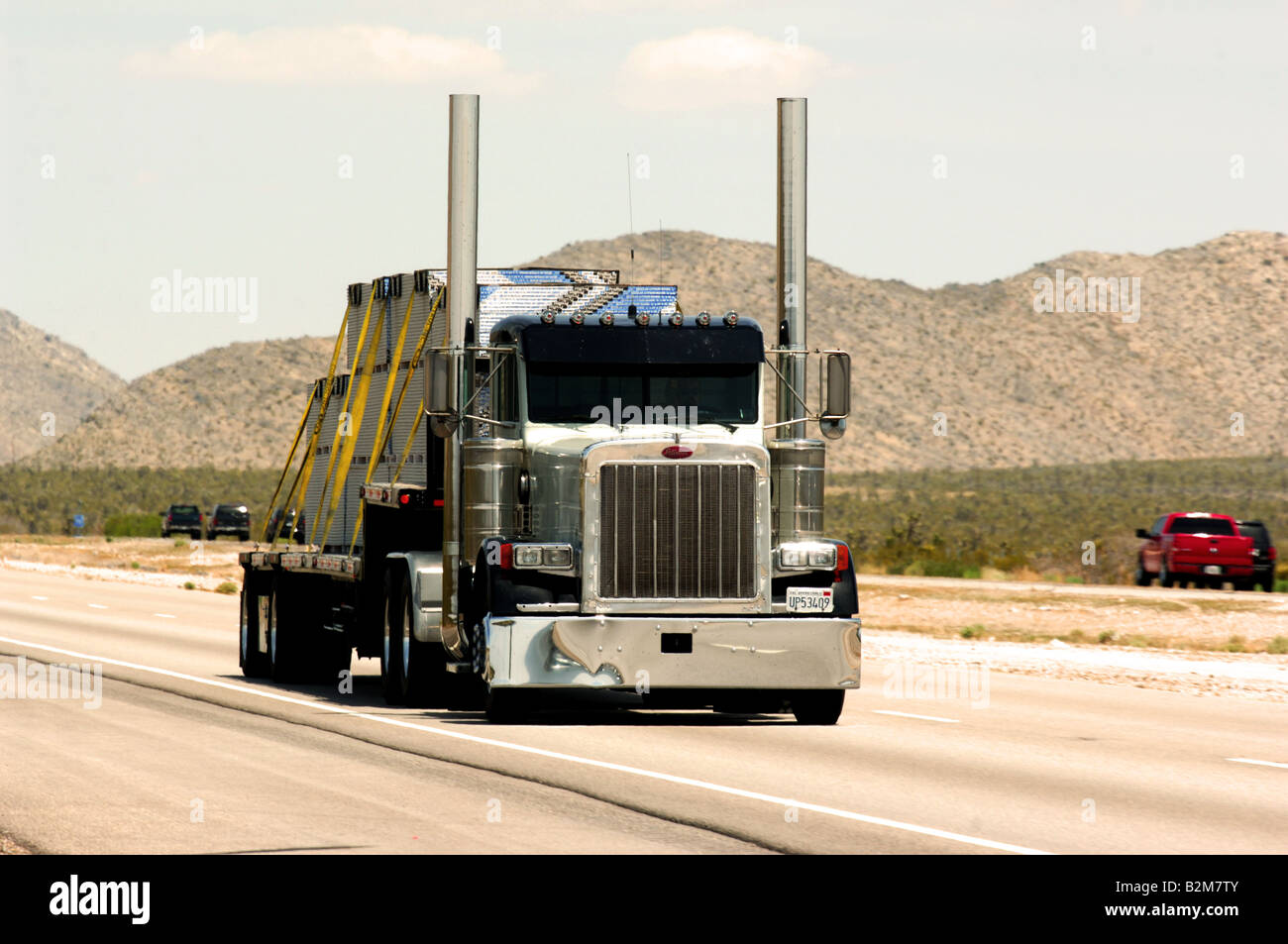 Chariot sur l'US Highway entre Las Vegas et Los Angeles Banque D'Images