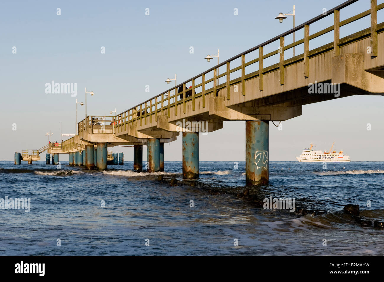 Pier, Adler-Dania paquebot de ligne, Seebad Bansin, Heringsdorf station balnéaire, l'île d'Usedom, Mecklembourg-Poméranie-Occidentale, Allemagne Banque D'Images