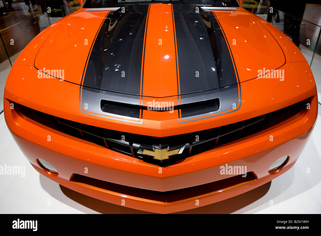 Camaro de Chevrolet et le logo de calandre avant Banque D'Images