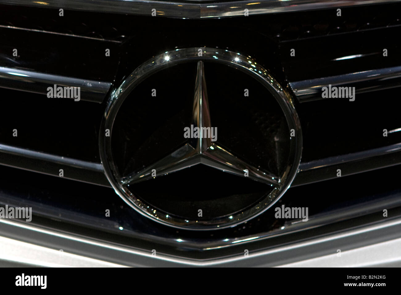 Logo calandre Mercedes Benz Banque D'Images
