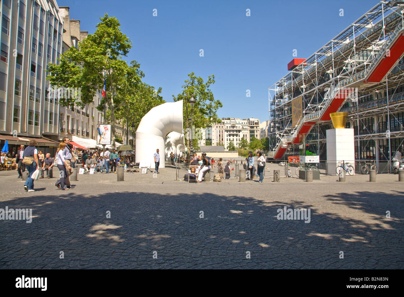 Place Igor Stravinsky et Centre Pompidou Paris France Banque D'Images