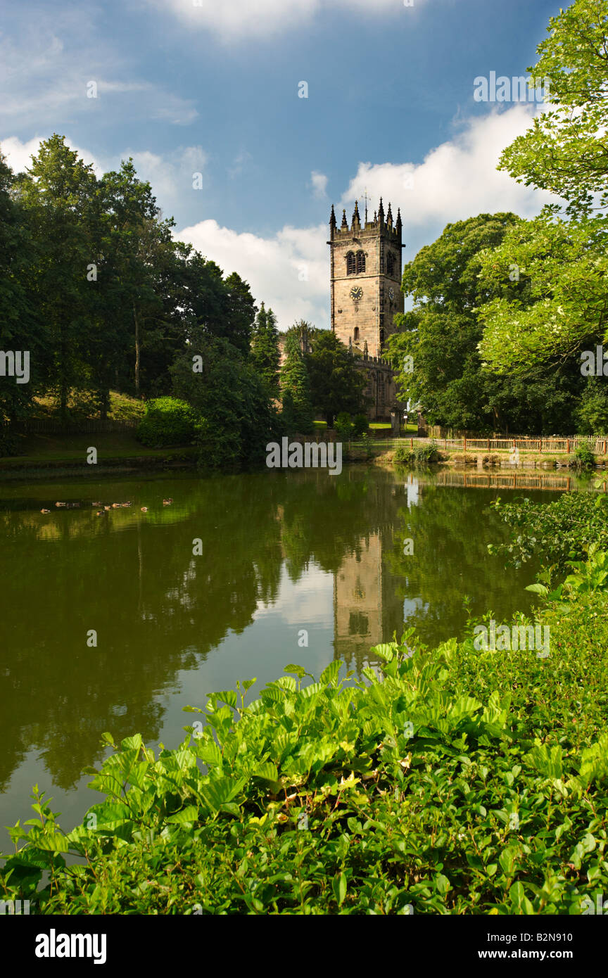 La grande église St James Gawsworth Cheshire UK Banque D'Images