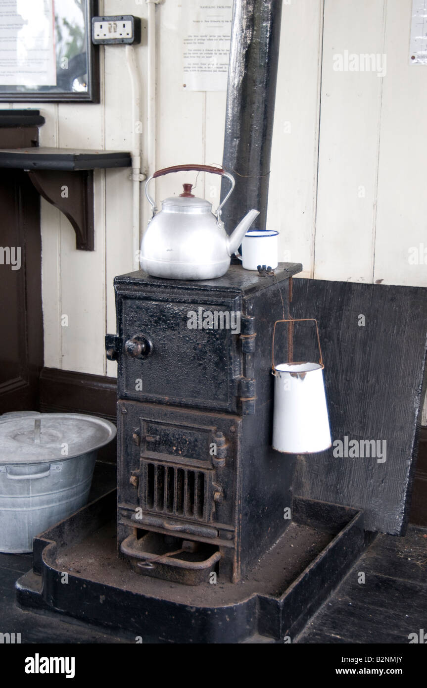 La cuisinière au charbon dans le signal fort à Sheringham staion Norfolk Angleterre Banque D'Images