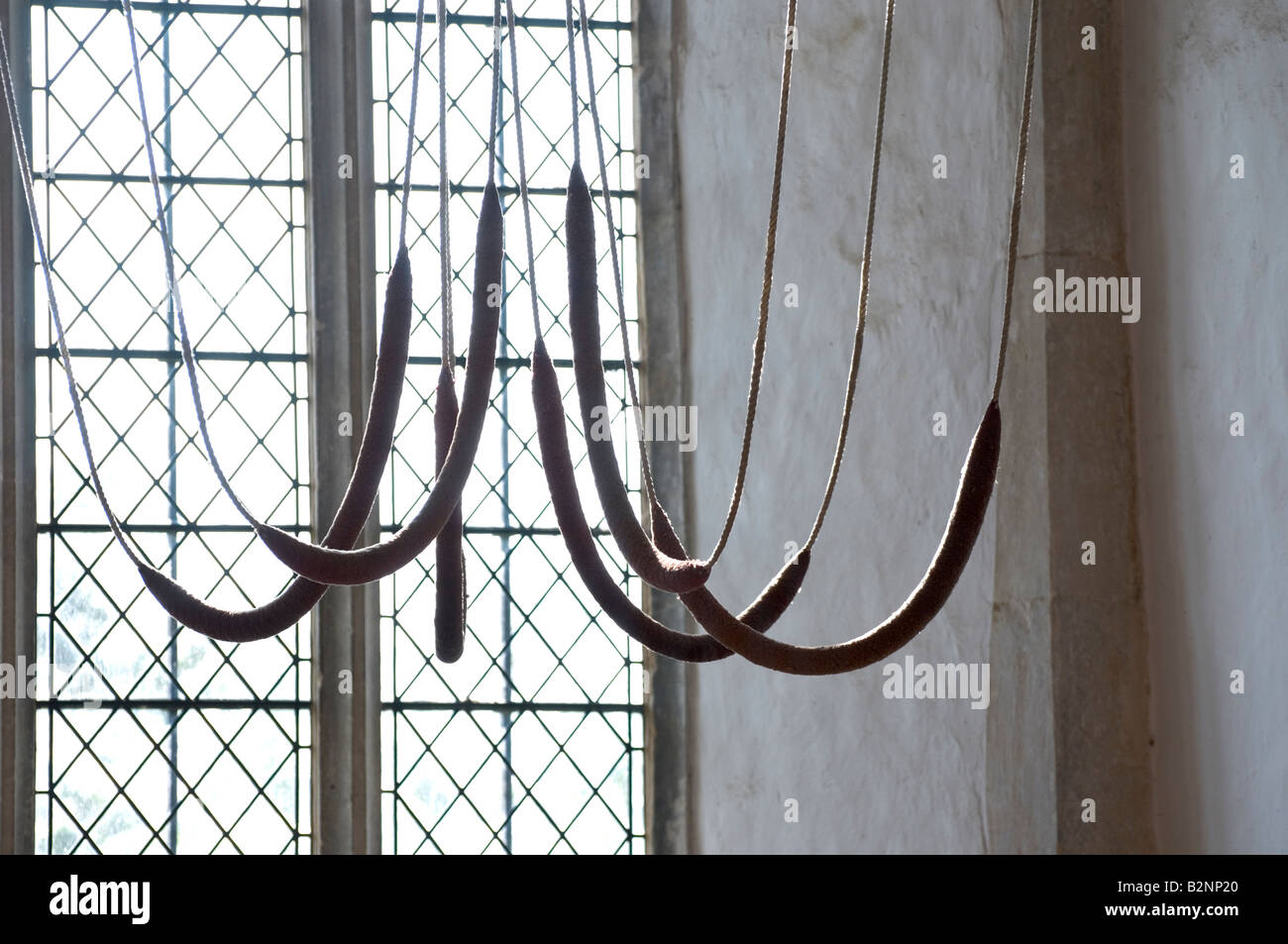 Cordes Bell dans une église de Suffolk, l'église Holy Trinity Suffolk Framlingham Banque D'Images
