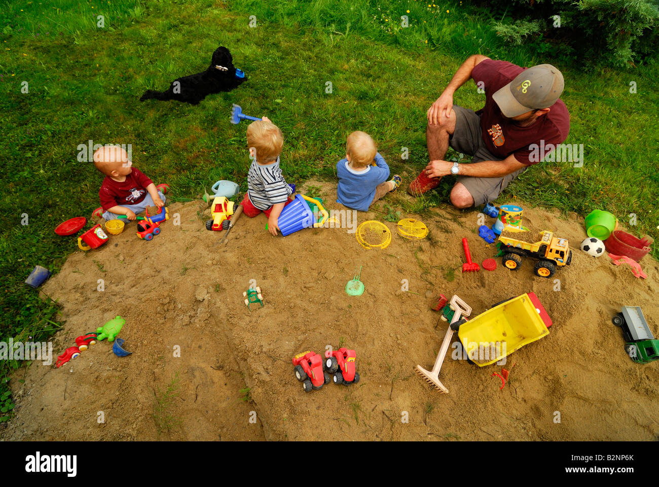 Bebes Bebe Garcon Enfant En Jouant A Sable Jouets Jeux Pour Enfants 1 2 3 Ans Photo Stock Alamy