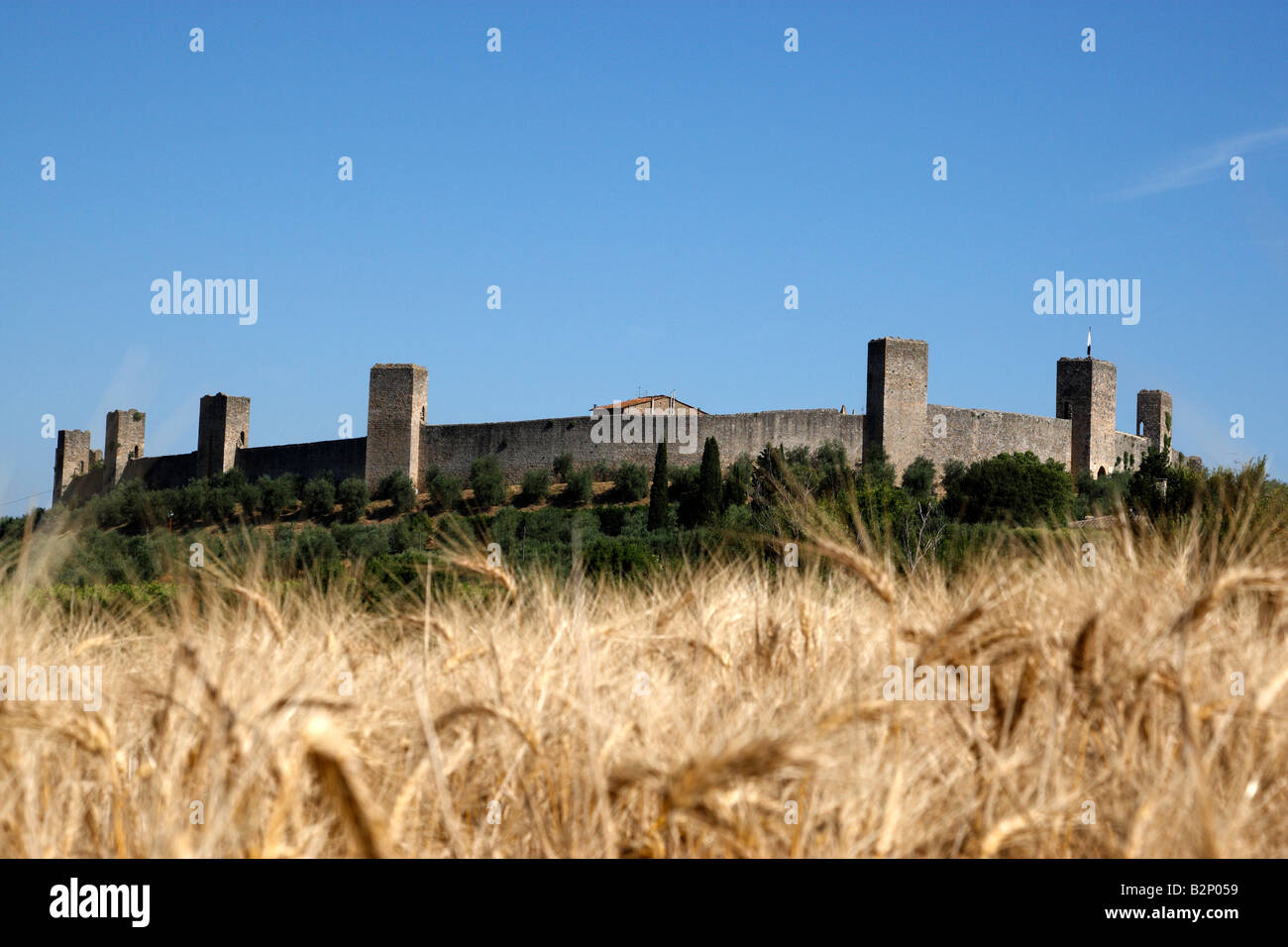 Les murs qui entourent la ville médiévale de Monteriggioni, toscane italie Europe Banque D'Images
