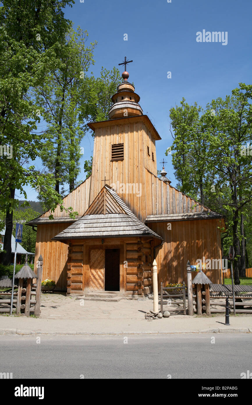 Pologne Zakopane Tatras Construction ancienne en bois extérieur Église paroissiale de St Clement construit 1847 Banque D'Images