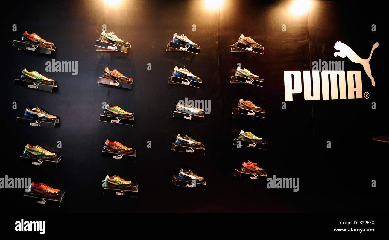 PUMA chaussures de sport. 05-Aug-2008 Banque D'Images