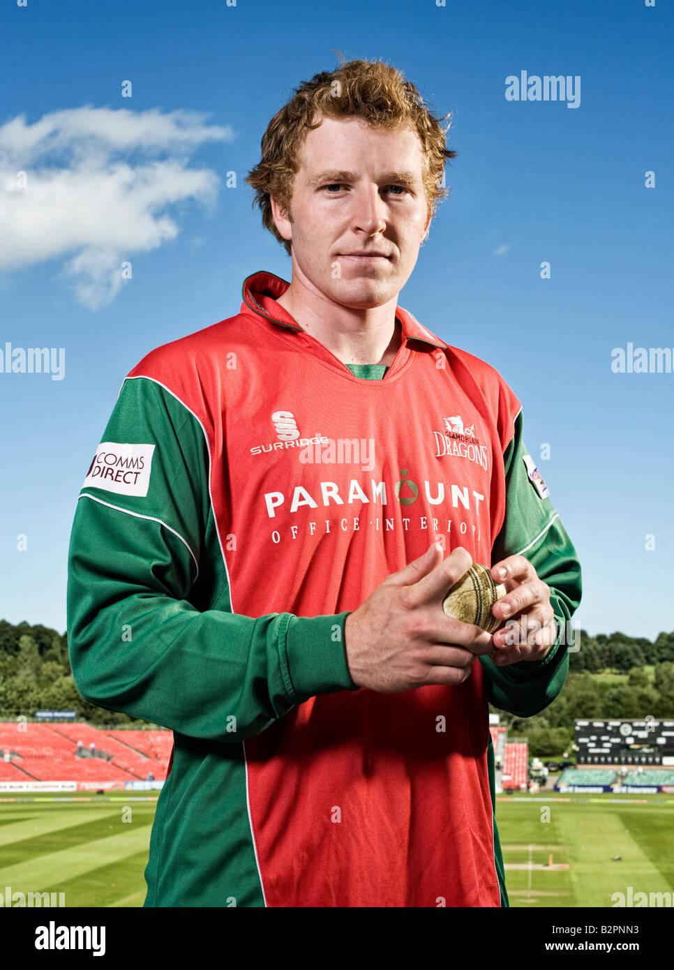 Jamie Dalrymple Glamorgan et joueur de cricket de l'Angleterre en 2008 Glamorgan Dragons kit 2020 Banque D'Images