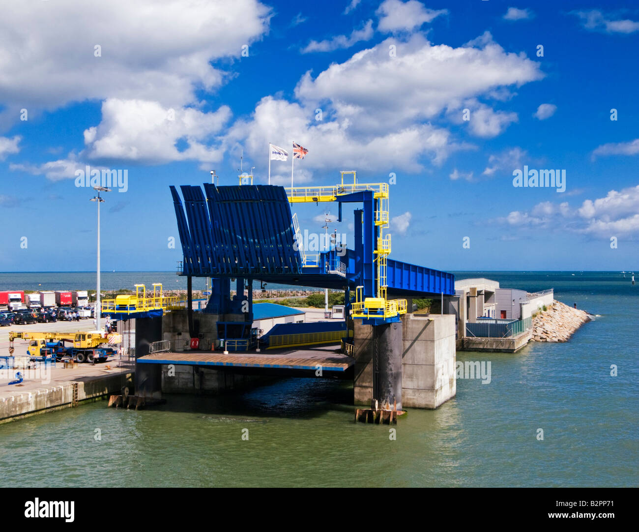 Ferry transmanche rampes d'Ouistreham à Caen en Normandie France Europe Banque D'Images