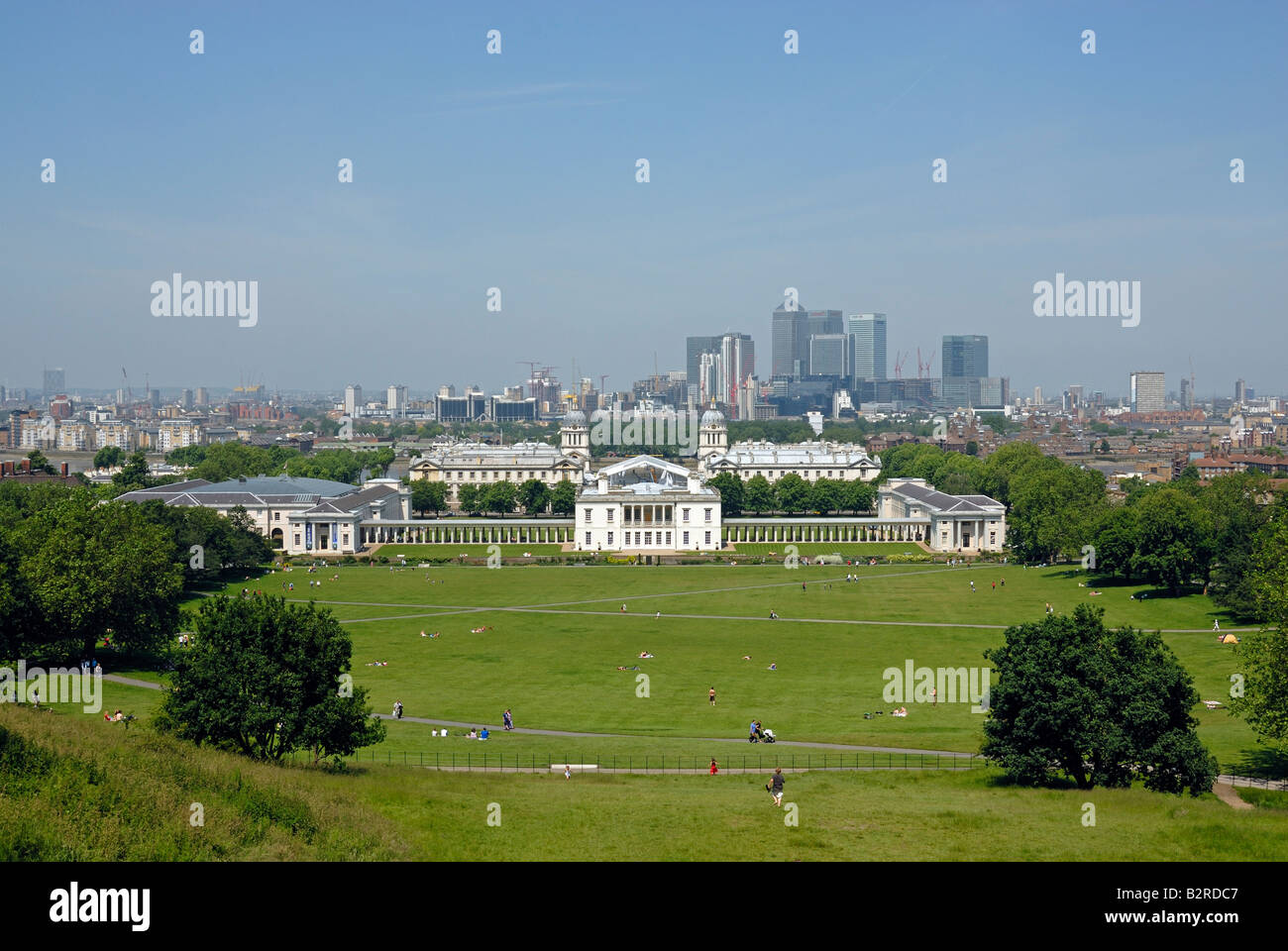 Greenwich Park avec vue sur Royal Naval College, National Maritime Museum et Canary Wharf Banque D'Images