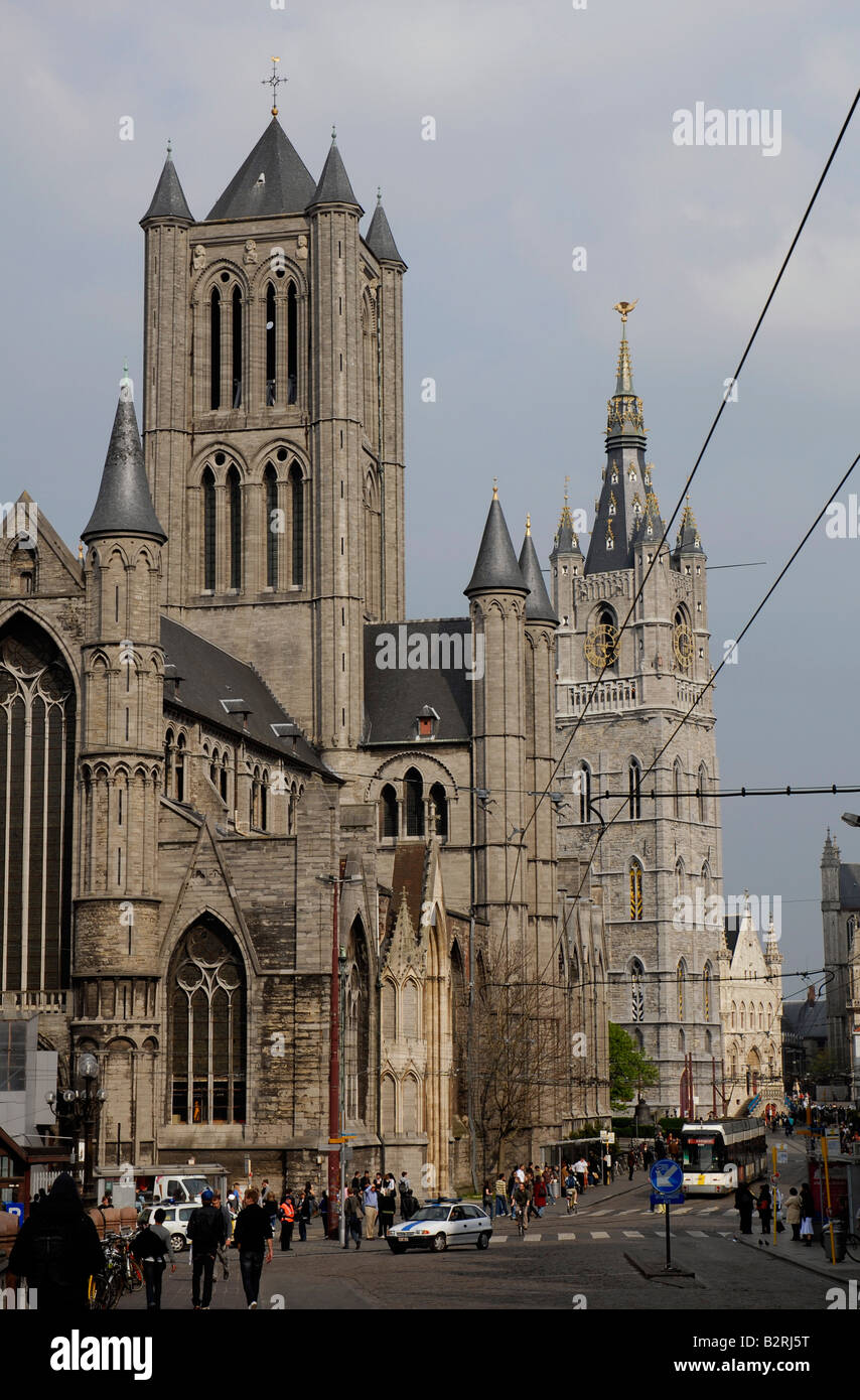 Église de Saint Nicolas et du beffroi de Gand, vieux centre-ville Belgique Banque D'Images