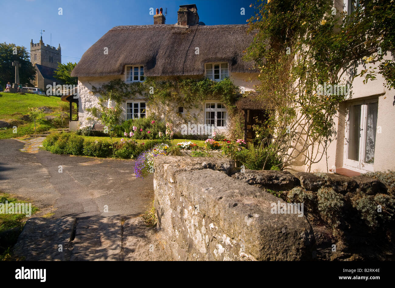 Photo poster cars cottages à Lustleigh Devon Banque D'Images