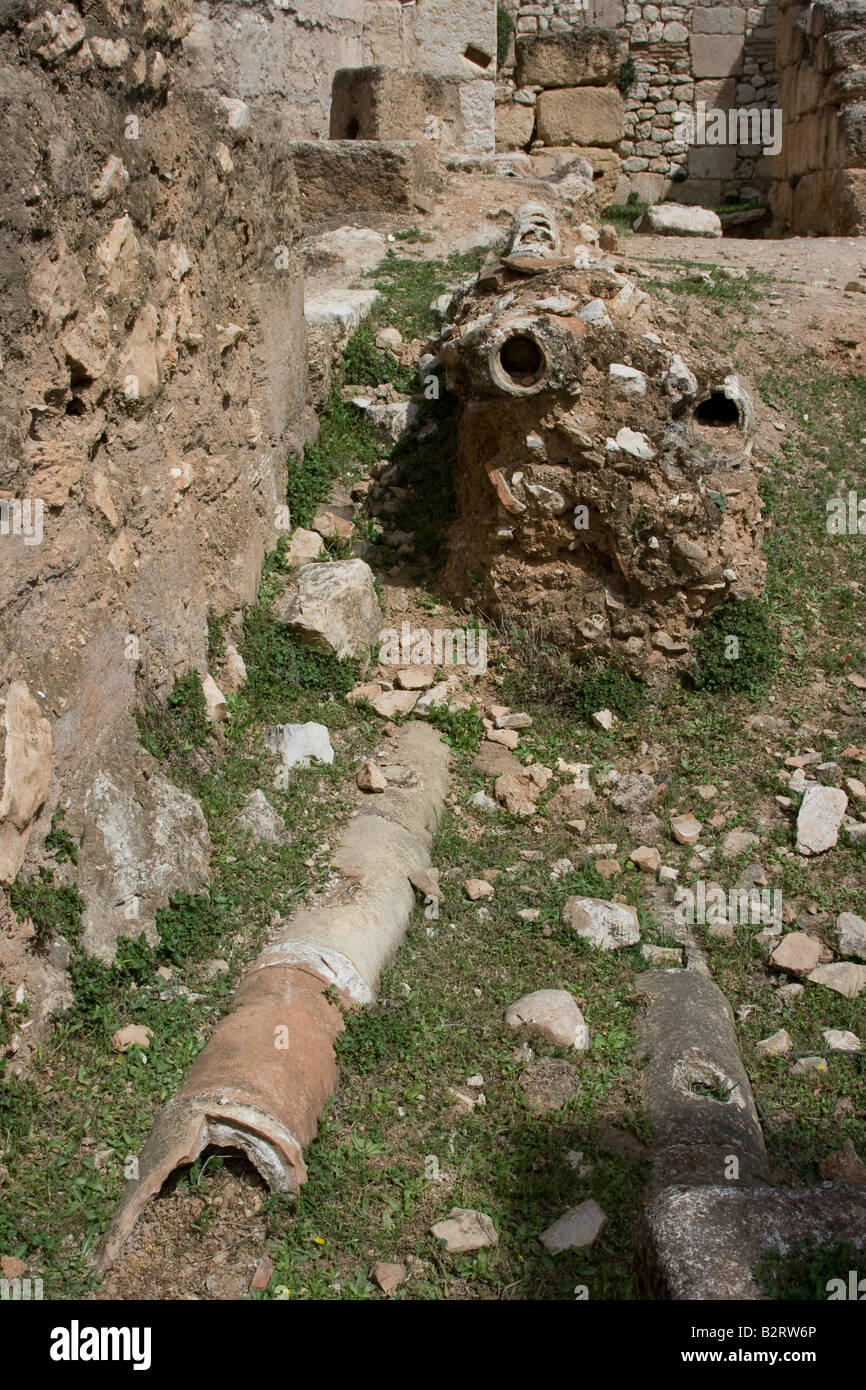 Les tuyaux d'eau ruines romaines de Apamée de Syrie Banque D'Images