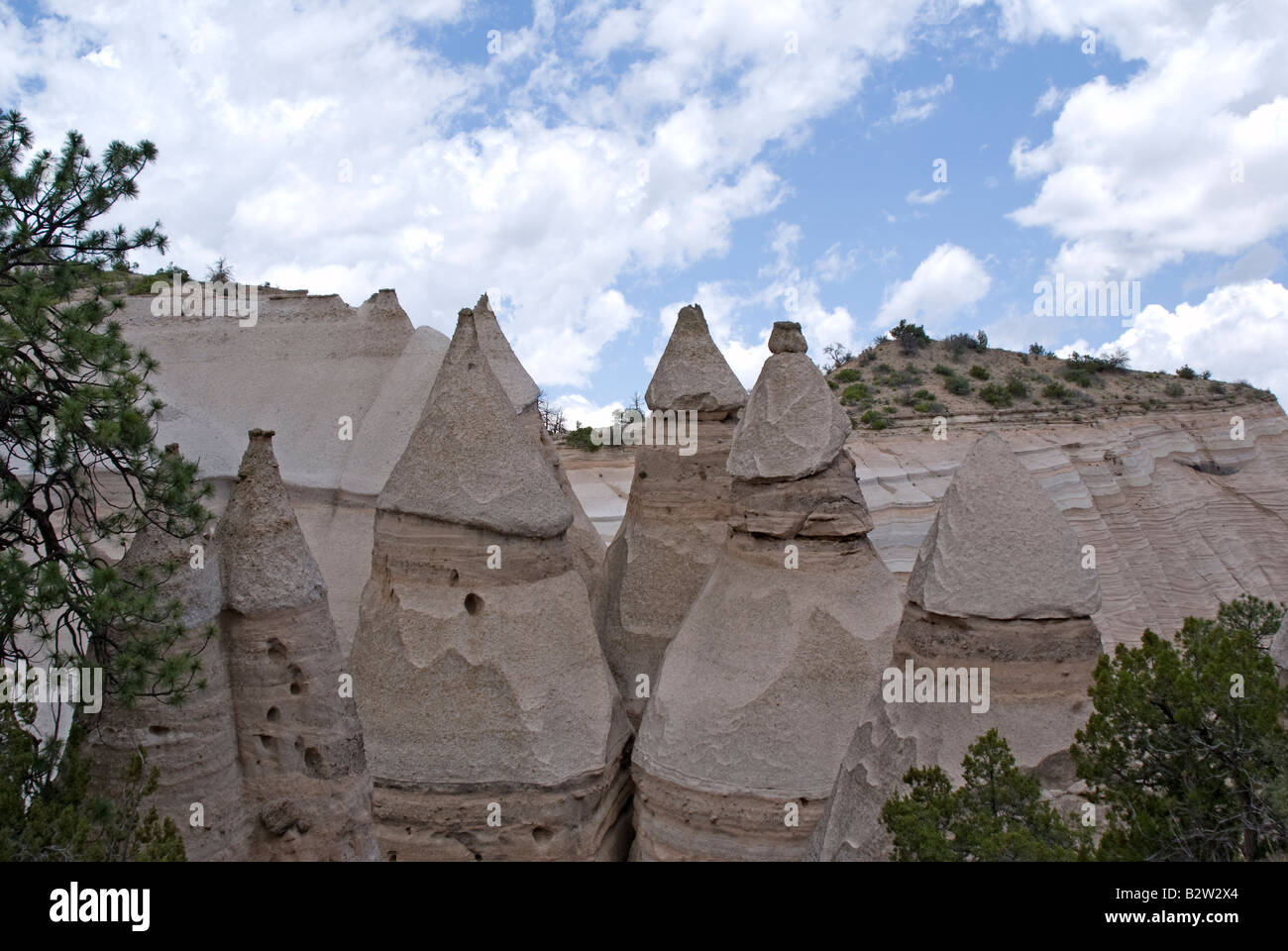 Un groupe de 6 pierres à la tente à Kasha-Katuwe Tent Rocks National Monument Banque D'Images