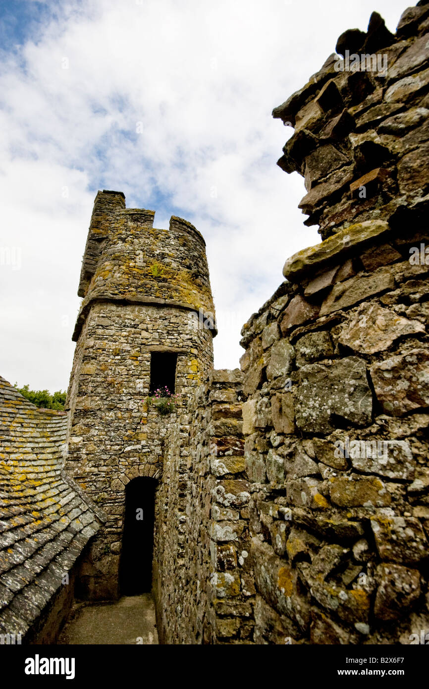 Le Château de Pirou, Normandie, France Banque D'Images