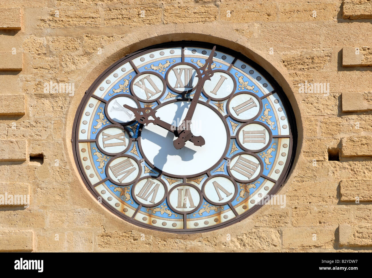 Horloge ancienne à Salon-de-Provence, France Photo Stock - Alamy
