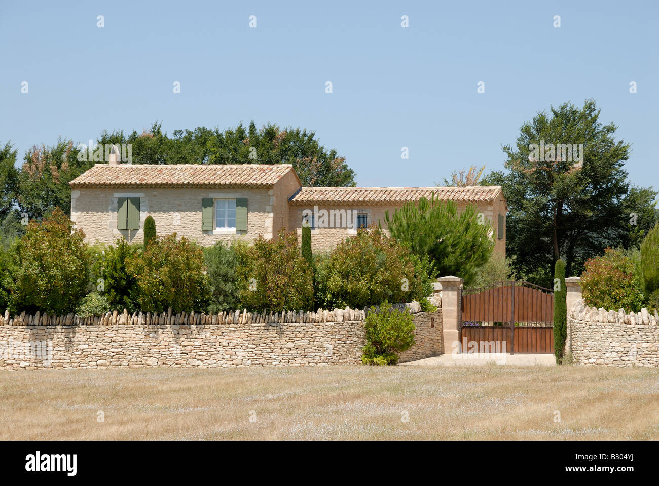 Maison rurale dans la Provence, dans le sud de la France Banque D'Images