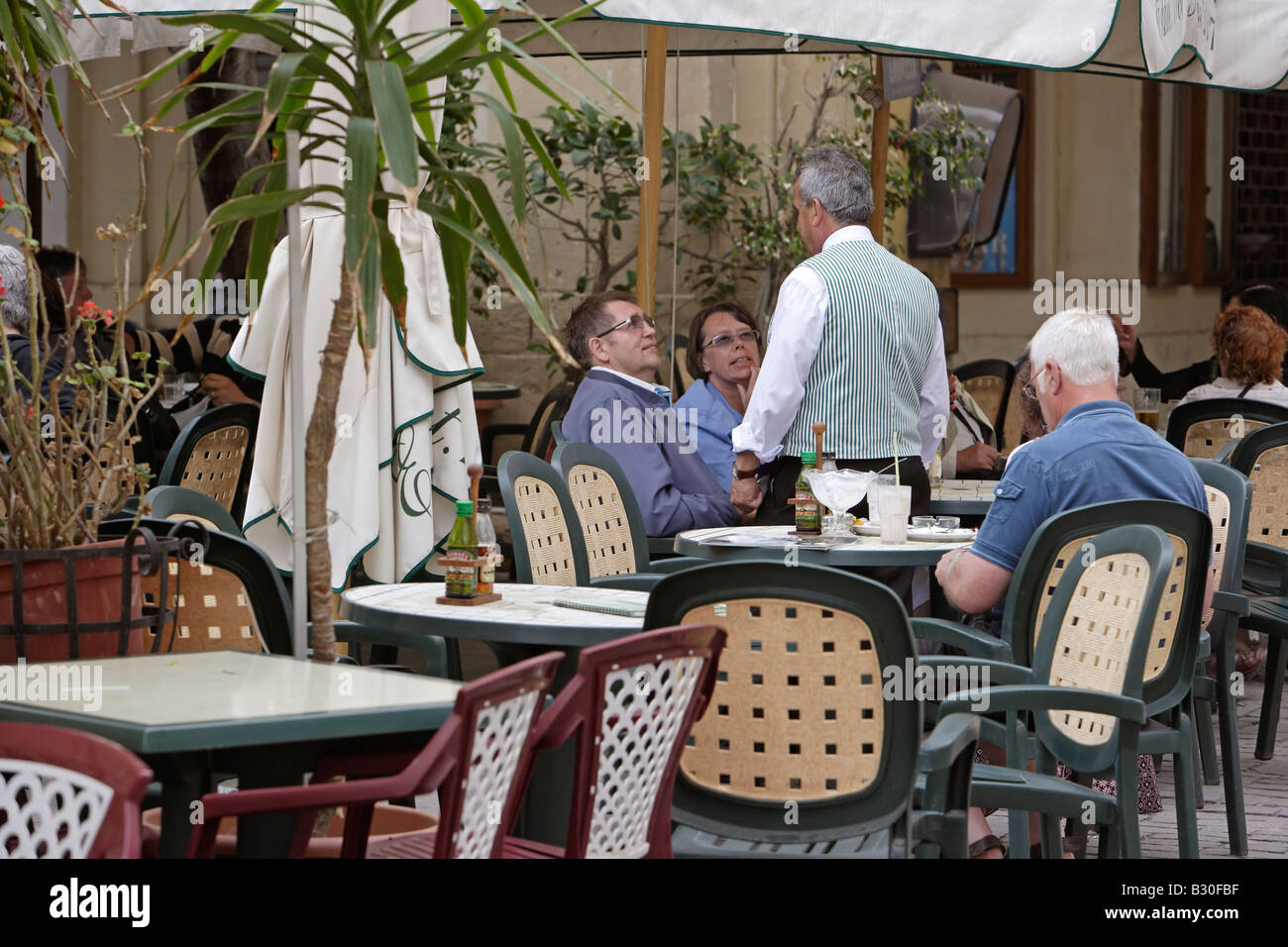 Restaurant/bar en plein air, La Valette, Malte Banque D'Images