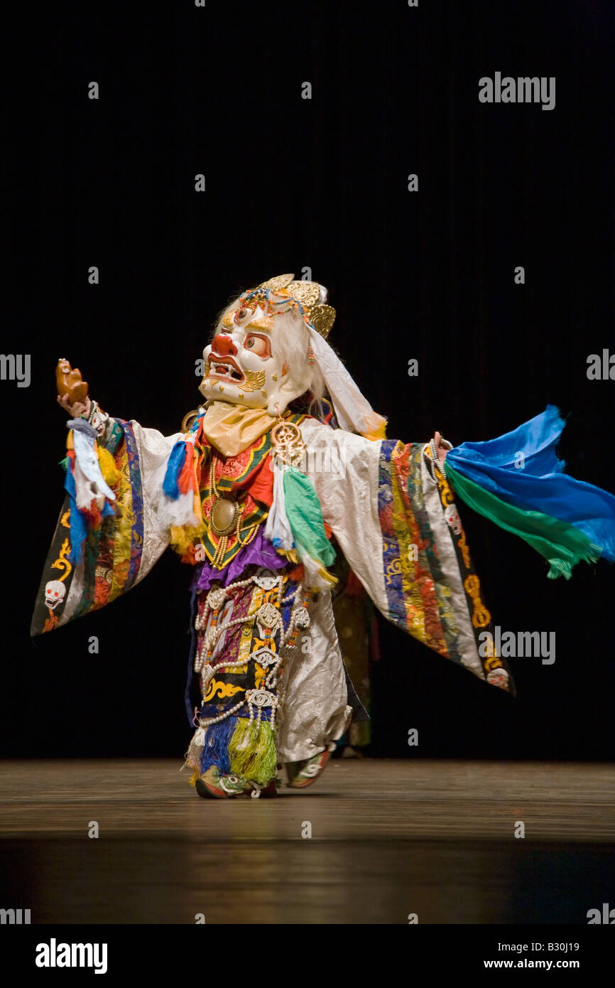 Danseuse mongole à un enseignement du dalaï-lama en 2007 parrainé par le KUMBUM CHAMTSE LING LE CENTRE CULTUREL TIBÉTAIN BLOOMINGTON Banque D'Images