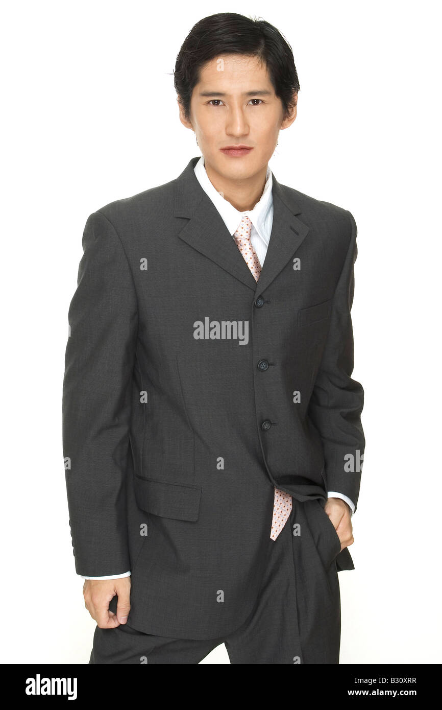 Un homme d'intelligente en costume gris avec chemise blanche et cravate rose  Photo Stock - Alamy