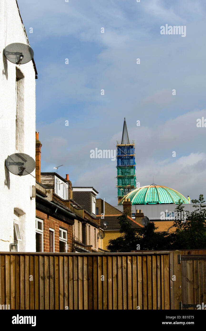 La nouvelle mosquée centrale de la herse et inachevé de Harrow Banque D'Images