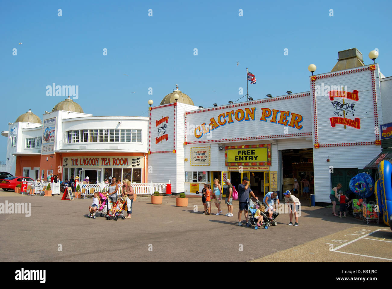 Clacton Pier, Clacton-on-Sea, Essex, District de Tendring, Angleterre, Royaume-Uni Banque D'Images