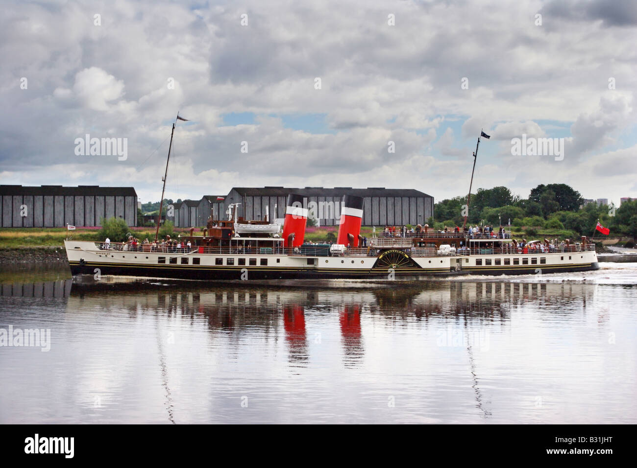 Le Waverley Doon à tha Watter sur la Clyde à Erskine Banque D'Images