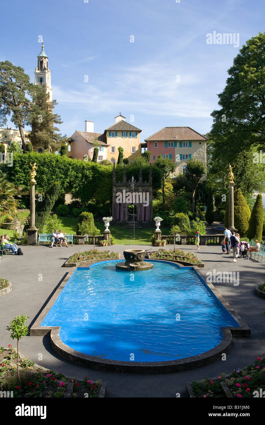 Portmeirion Village de Gwynedd sur la côte de Snowdonia au Pays de Galles Banque D'Images