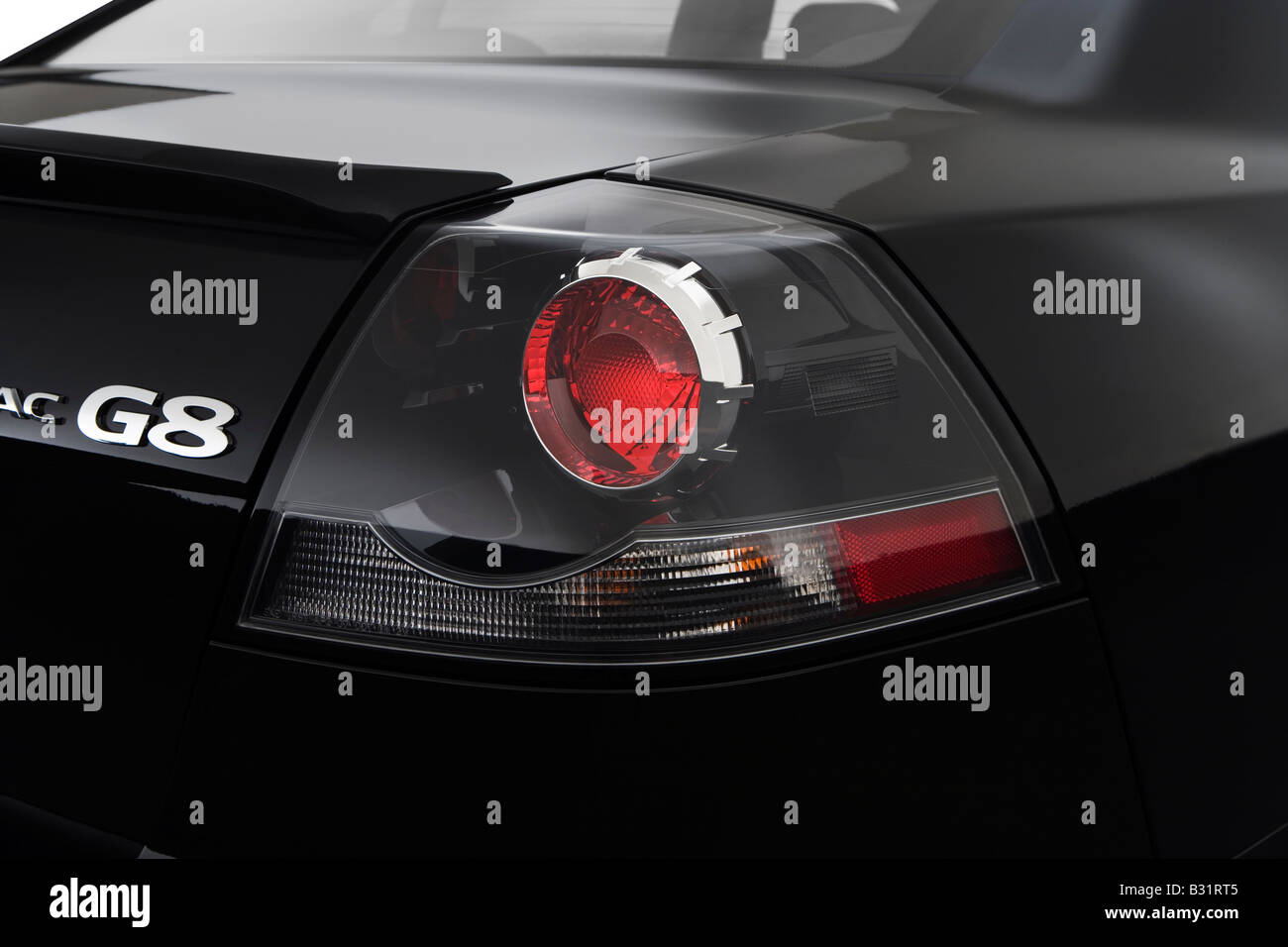 2008 Pontiac G8 GT en noir - Feu arrière Banque D'Images