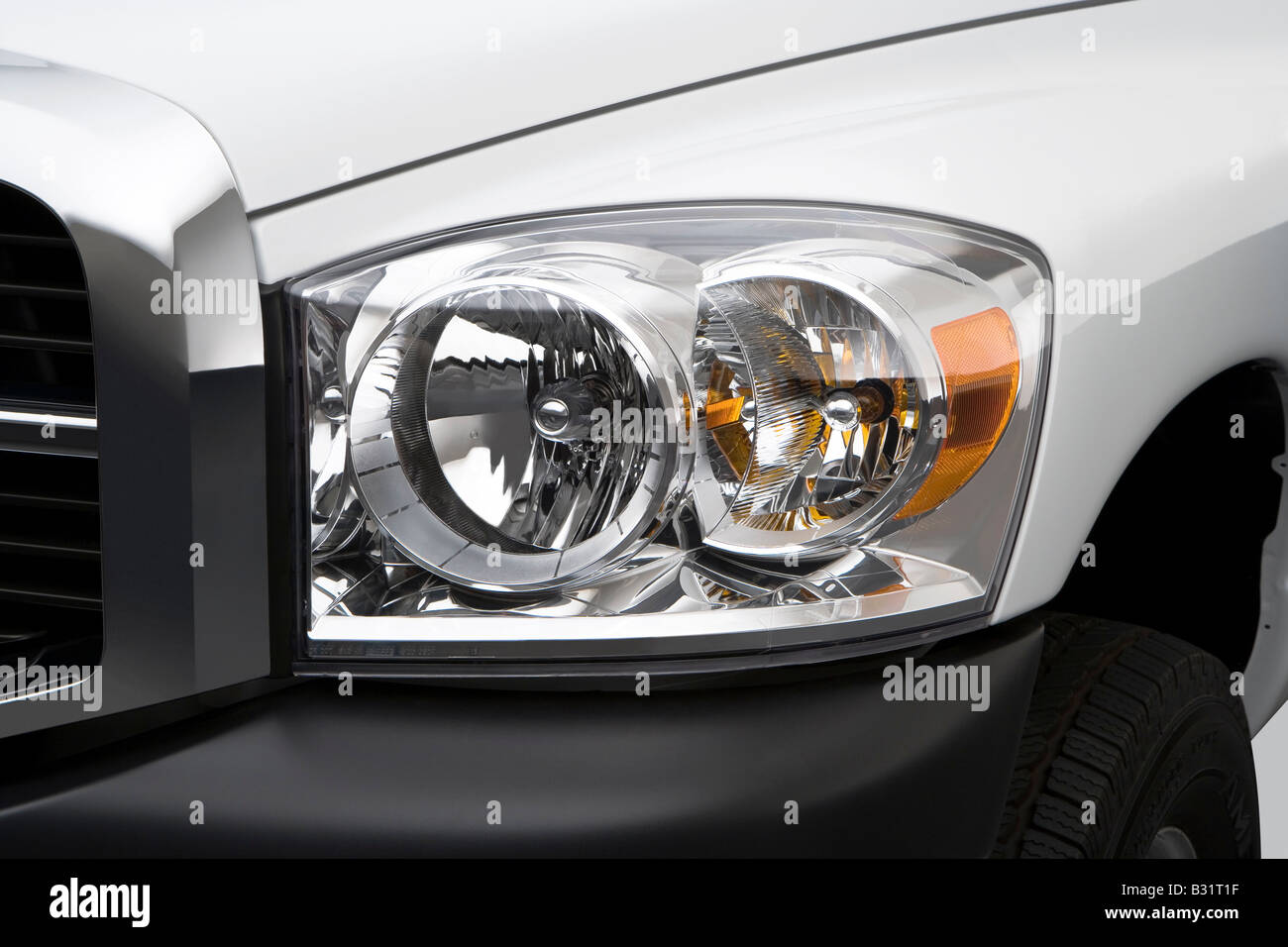2008 Dodge Ram 3500 Châssis en blanc - Phare Banque D'Images
