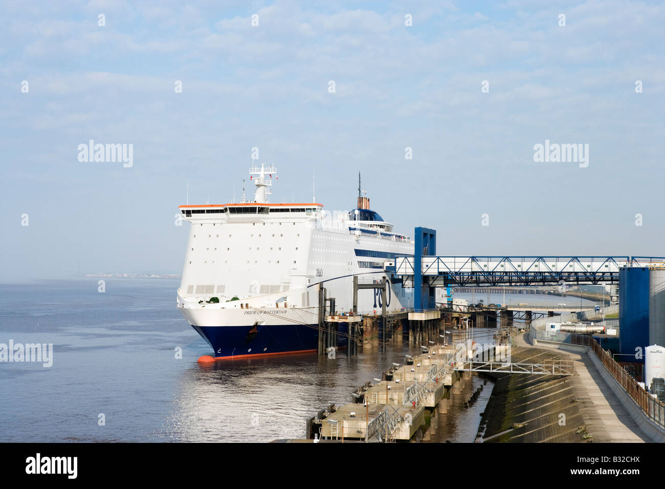 P O Ferry de la mer du Nord la fierté de Rotterdam à Hull Docks, Hull-Rotterdam Itinéraire, Angleterre, Royaume-Uni Banque D'Images