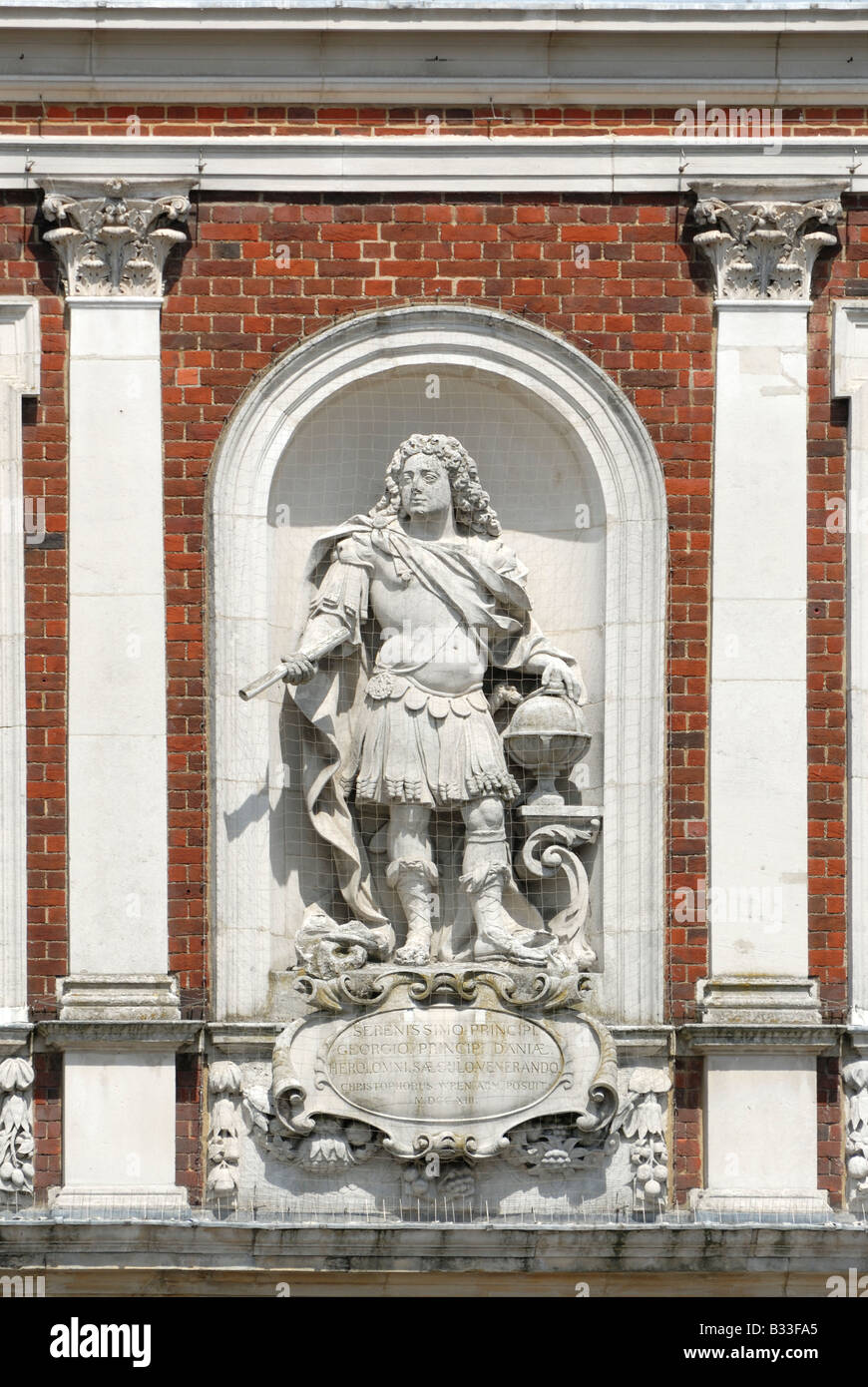 Statue du Prince Georges de Danemark, consort de la Reine Anne, le Guildhall, Windsor Banque D'Images
